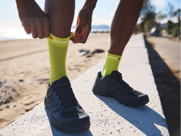 Meia de Compressão para Corrida V4.0 (cano médio)