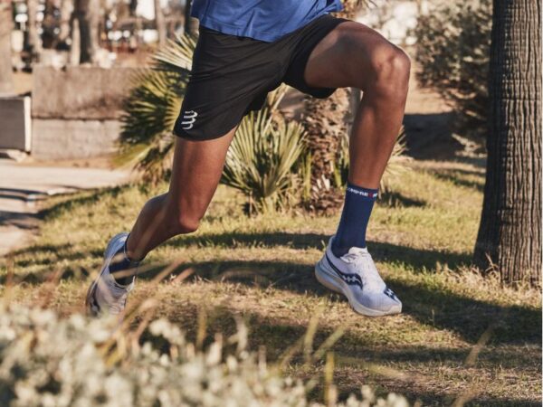 Meia de Compressão para Corrida V4.0 (cano médio)