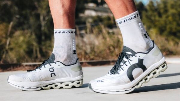 Pro Marathon V2.0 - Meia de Compressão Cano Médio