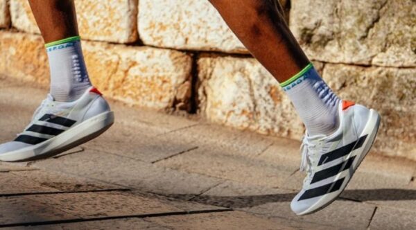 Pro Marathon V2.0 - Meia de Compressão Cano Médio