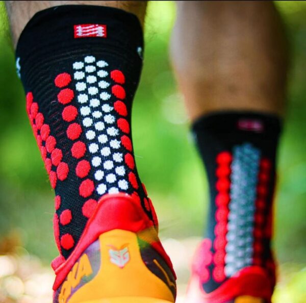 Meia de Compressão para Trilha V4.0 (cano médio)