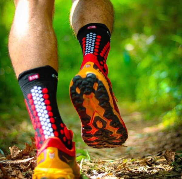 Meia de Compressão para Trilha V4.0 (cano médio)